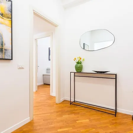 Апартаменты Stanzione Classy Flat At Vomero By Napoliapartments *