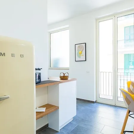 Апартаменты Stanzione Classy Flat At Vomero By Napoliapartments