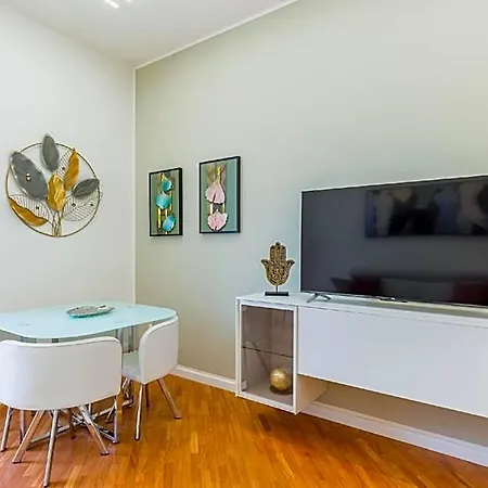 Апартаменты Stanzione Classy Flat At Vomero By Napoliapartments