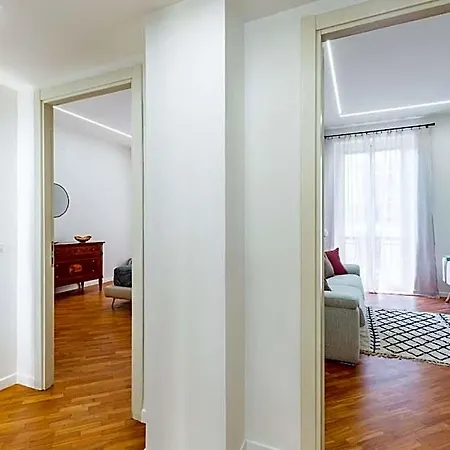 Stanzione Classy Flat At Vomero By Napoliapartments Неаполь